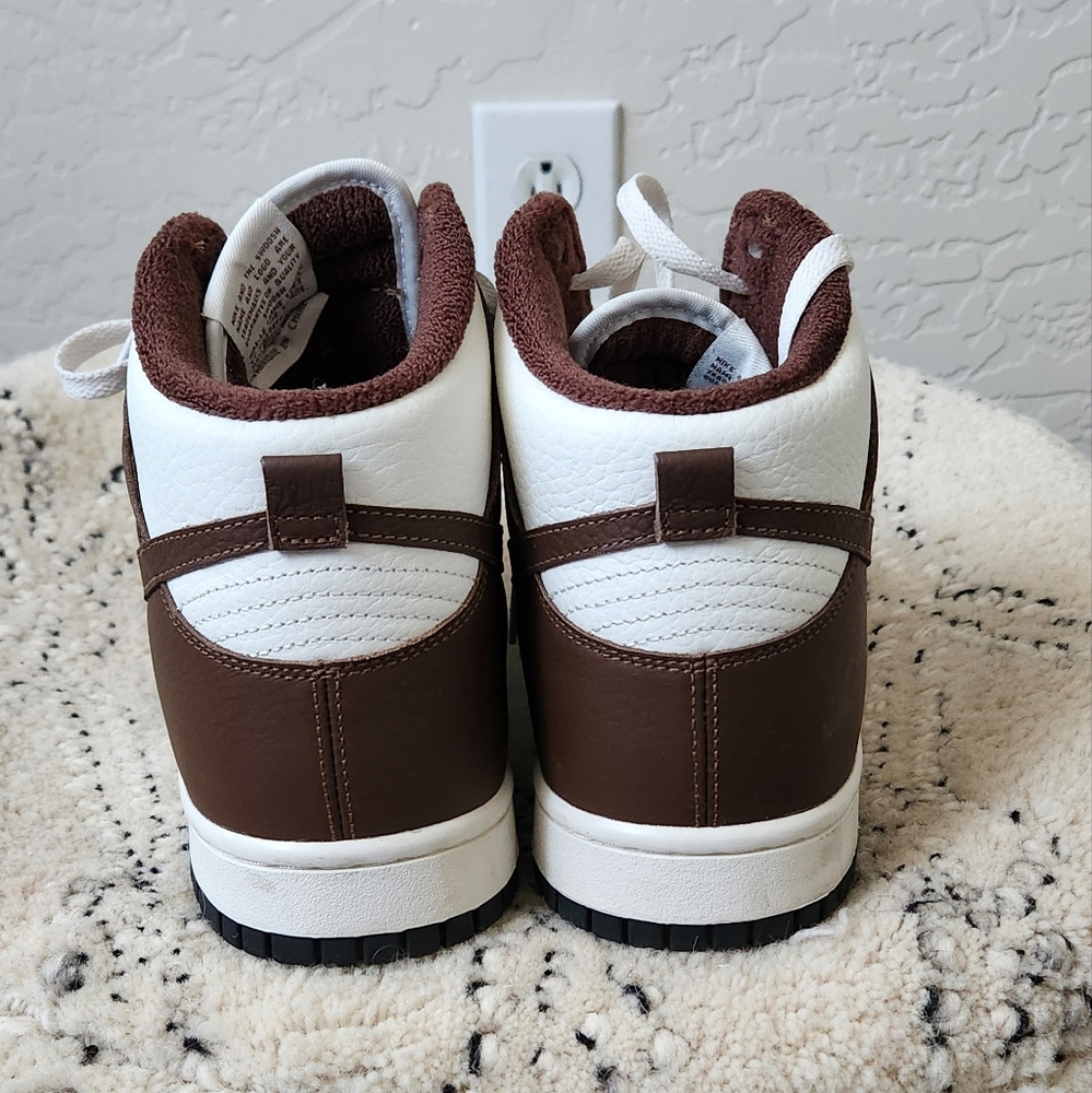 Custom Nikes - Picture 4 of 4